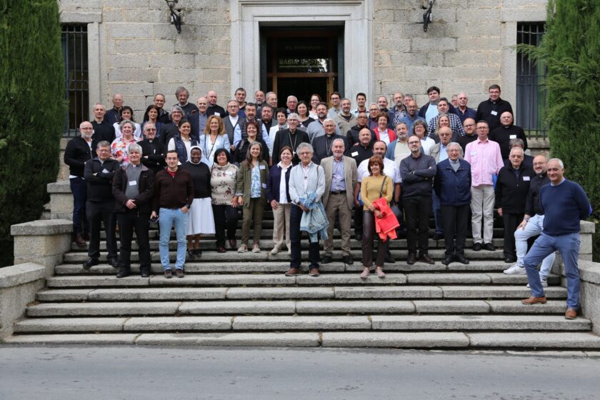Foto conjunta de los delegados y directores de misiones en la Asamblea de Obras Misionales Pontificias: parte de la historia